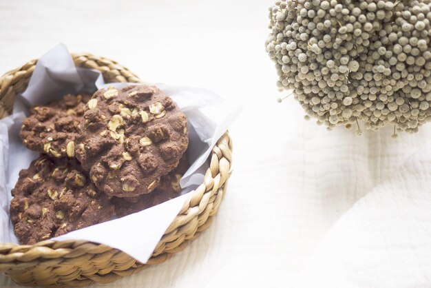 Dlaczego ciastka owsiane migdały czekolada bezglutenowe 150g stają się popularnym wyborem?