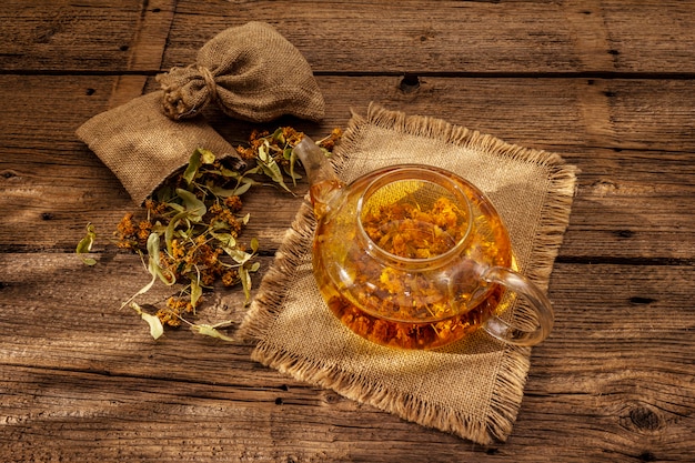 Jak smakuje herbata nalewka babuni 50g?