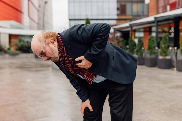 Bolące lędźwie co robić gdy ból utrudnia codzienne funkcjonowanie?