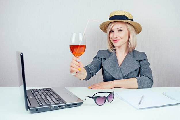 Ile czasu pracuje wino zanim trafi do butelki?