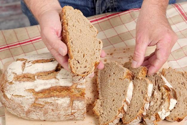 Jak segregować chleb w domowych warunkach?