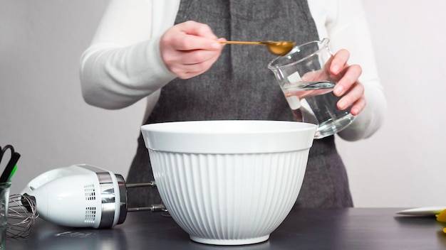 Młynek do zlewu jak działa i kiedy warto go zamontować?