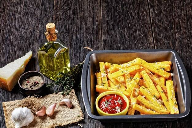 Czym doprawić frytki z piekarnika żeby były jeszcze smaczniejsze?