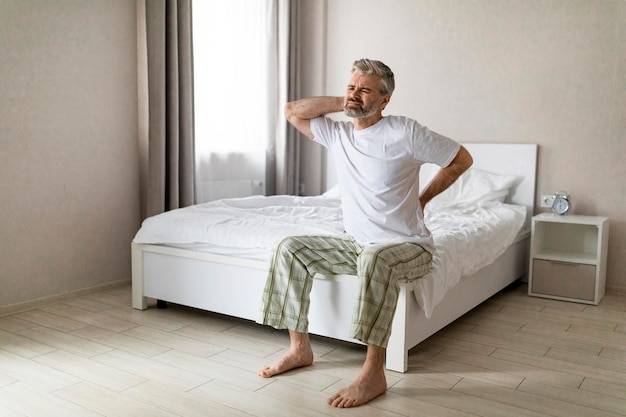 Jaki materac na dyskopatię wybrać dla zdrowego snu?